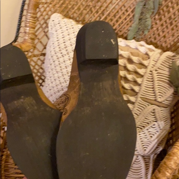 Cowboy boots - Picture 2 of 5